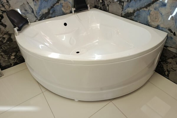 Kada Ugaona VEGA 140x140 DI